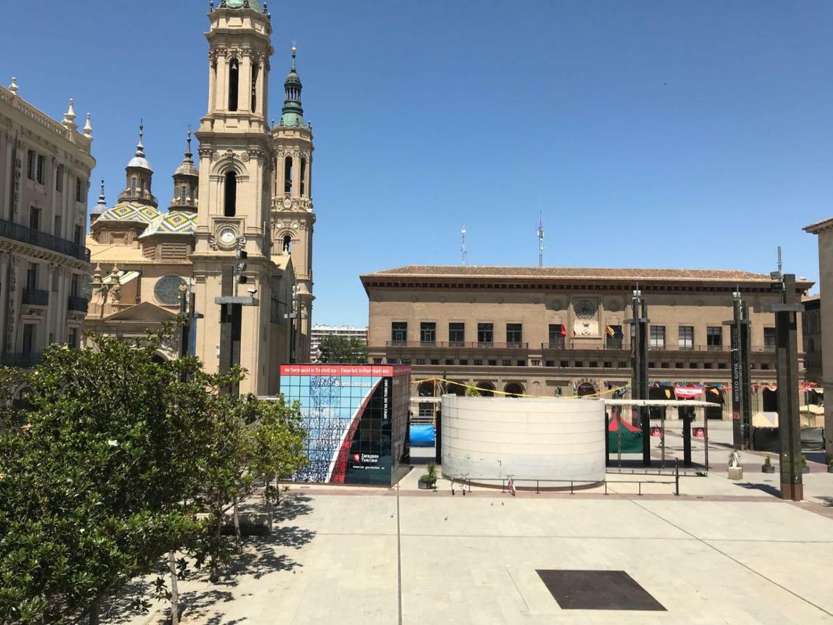 Ferienwohnung Az El Balcon A La Basilica Saragossa Exterior foto
